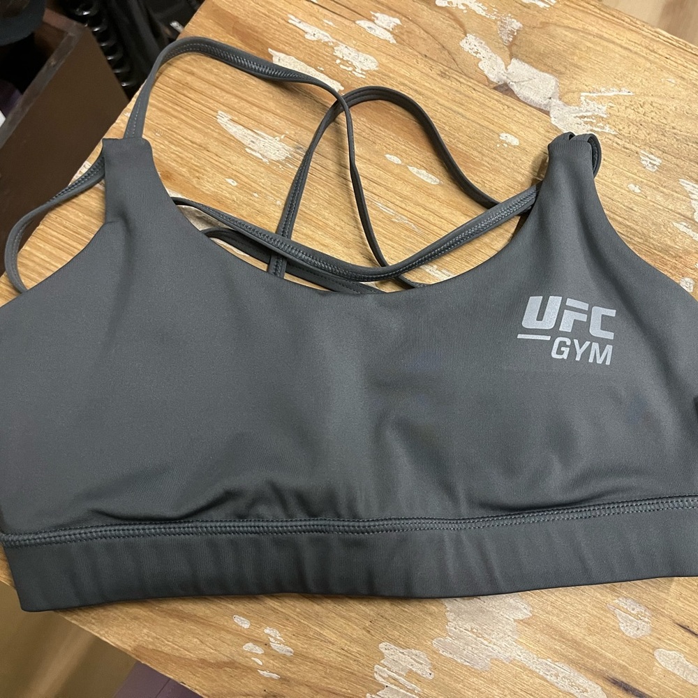 UFC Gym W Carbon Sports Bra